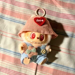 Labubu Have a seat Dada w/ 2 outfits